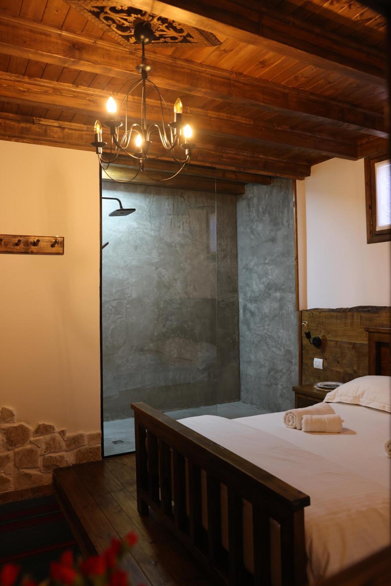 Anhel Hotel Berat Esterno foto